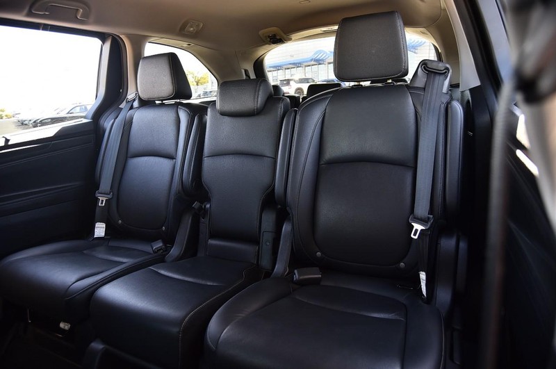 Honda Odyssey Vehicle Full-screen Gallery Image 25