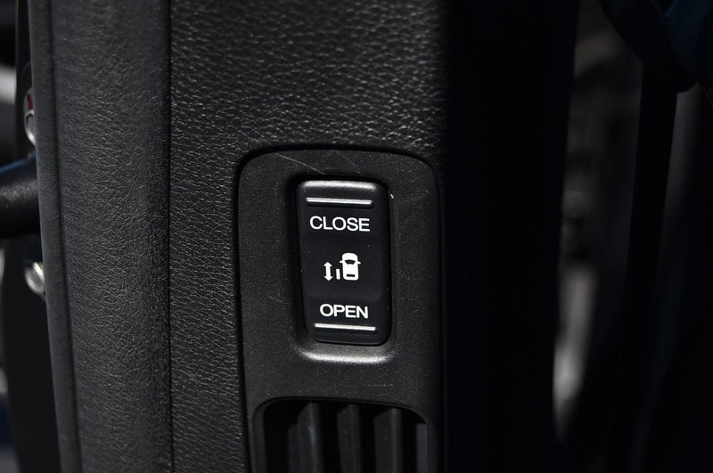 Honda Odyssey Vehicle Full-screen Gallery Image 28