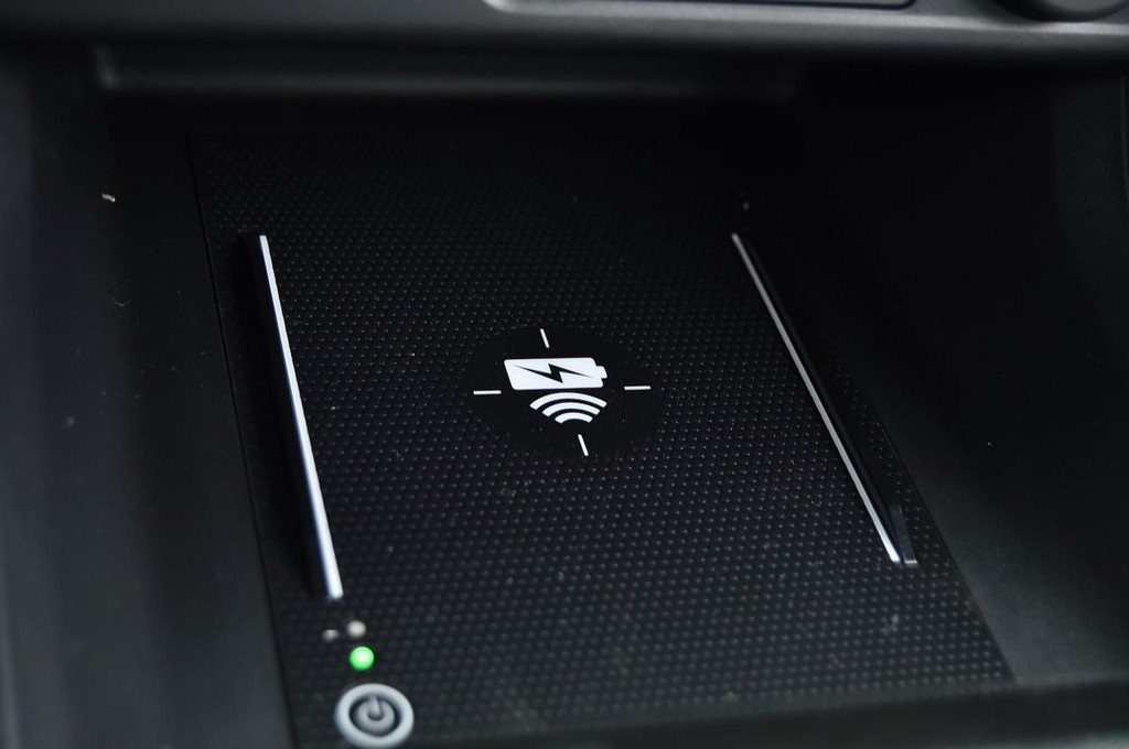 Honda Civic Sedan Hybrid Vehicle Image 18