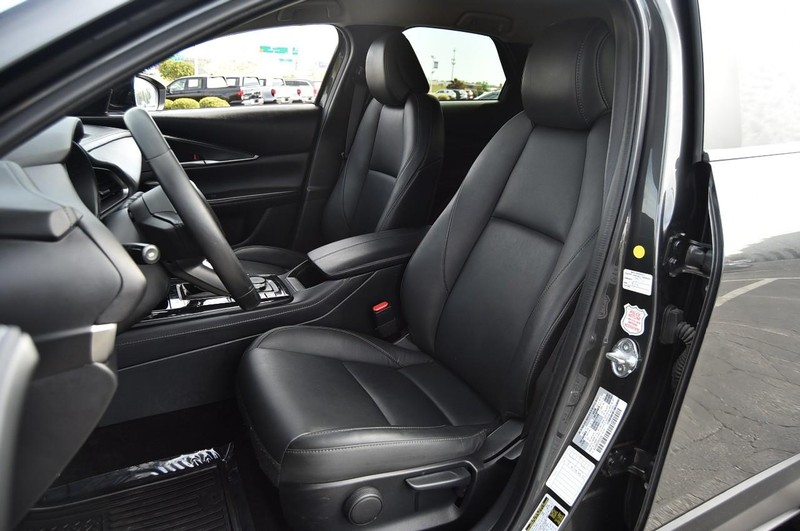 Mazda CX-30 Vehicle Image 18