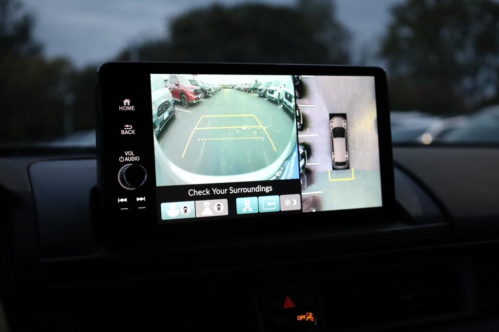 Honda Pilot Vehicle Image 15