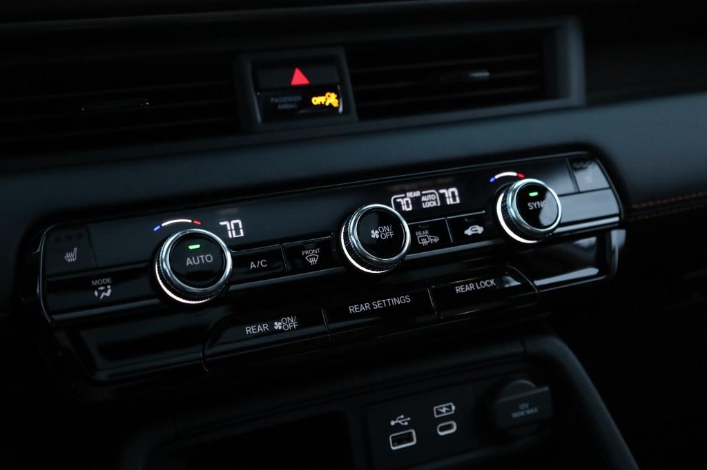 Honda Pilot Vehicle Image 16