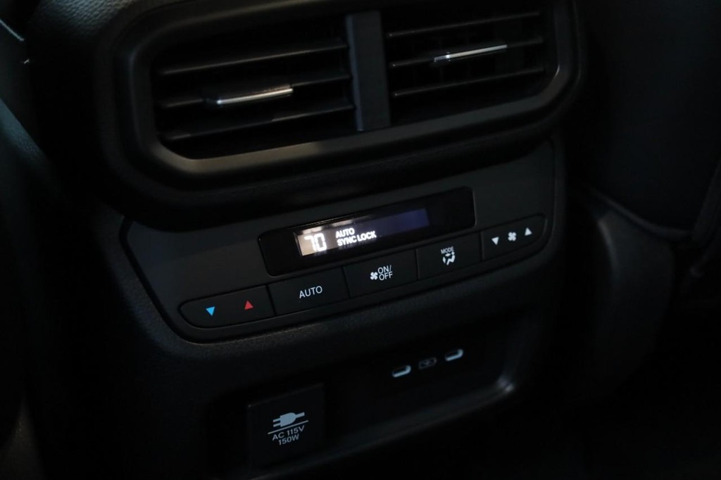 Honda Pilot Vehicle Image 25