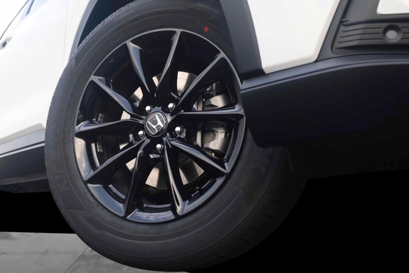 Honda CR-V Hybrid Vehicle Image 03