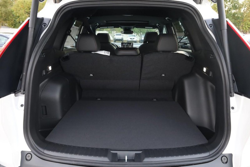 Honda CR-V Hybrid Vehicle Image 07