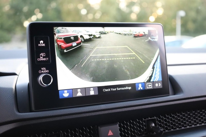 Honda CR-V Hybrid Vehicle Image 13