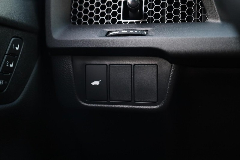 Honda CR-V Hybrid Vehicle Image 19