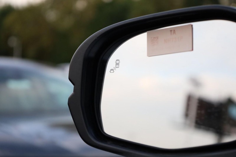 Honda CR-V Hybrid Vehicle Image 21