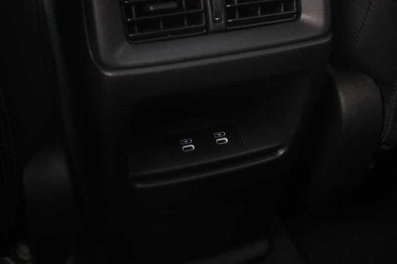 Honda CR-V Hybrid Vehicle Image 23