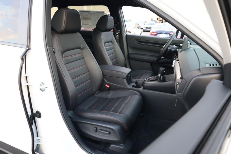 Honda CR-V Hybrid Vehicle Image 26