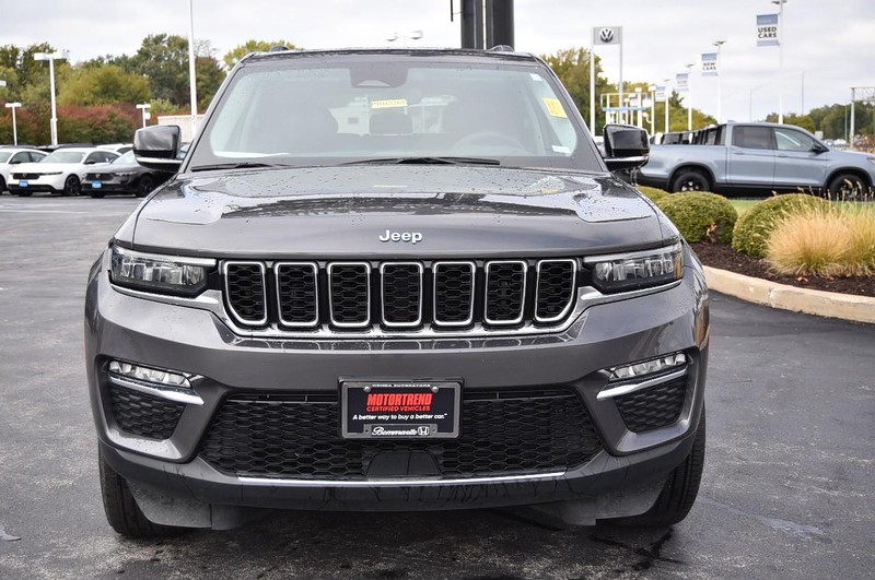 Jeep Grand Cherokee 4xe Vehicle Full-screen Gallery Image 4