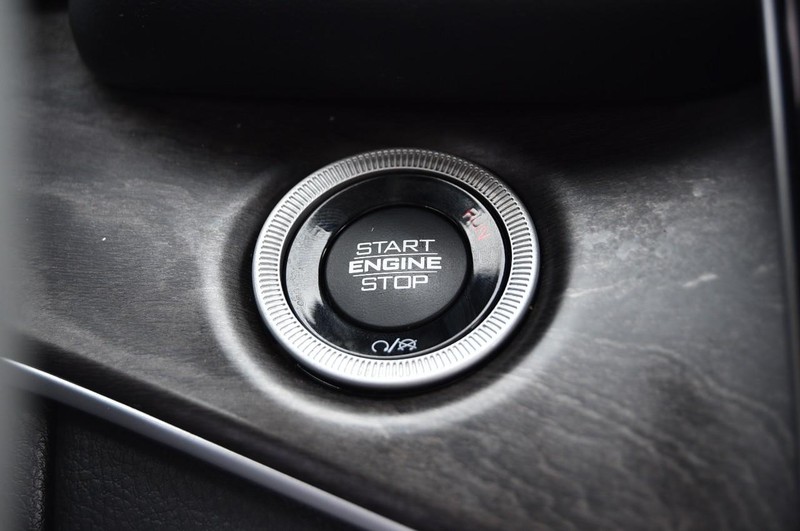 Jeep Grand Cherokee 4xe Vehicle Full-screen Gallery Image 18