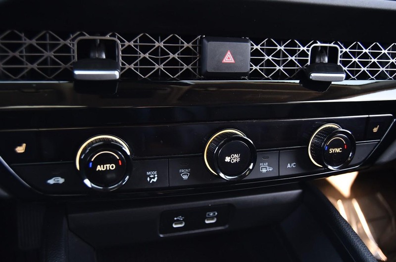 Honda Accord Hybrid Vehicle Image 15