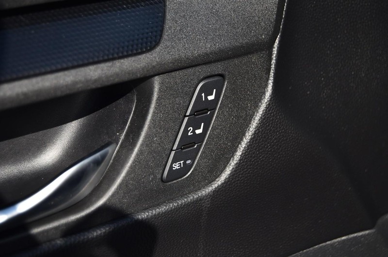 Honda CR-V Hybrid Vehicle Image 09