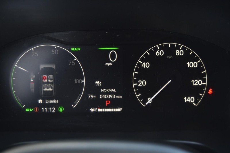 Honda CR-V Hybrid Vehicle Image 12