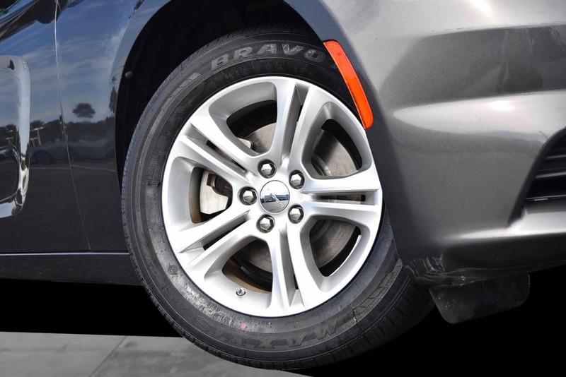 Dodge Charger Vehicle Image 03