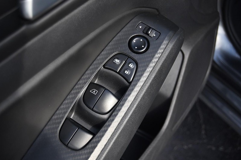 Nissan Altima Vehicle Image 08