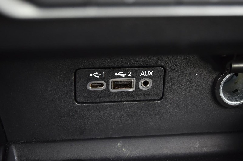 Nissan Altima Vehicle Image 15