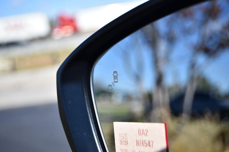 Honda Civic Sedan Hybrid Vehicle Image 10