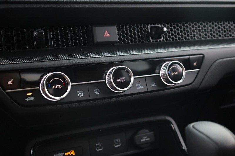 Honda CR-V Vehicle Image 14