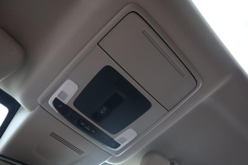 Honda CR-V Vehicle Image 17