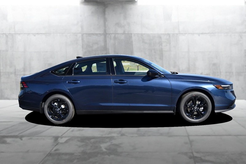 Honda Accord Sedan Vehicle Image 05