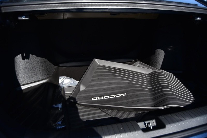 Honda Accord Sedan Vehicle Image 24