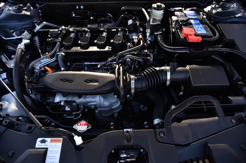 Honda Accord Sedan Vehicle Image 25