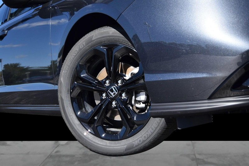 Honda Accord Sedan Vehicle Image 03