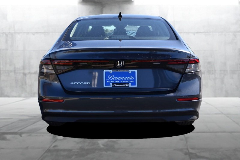 Honda Accord Sedan Vehicle Image 06