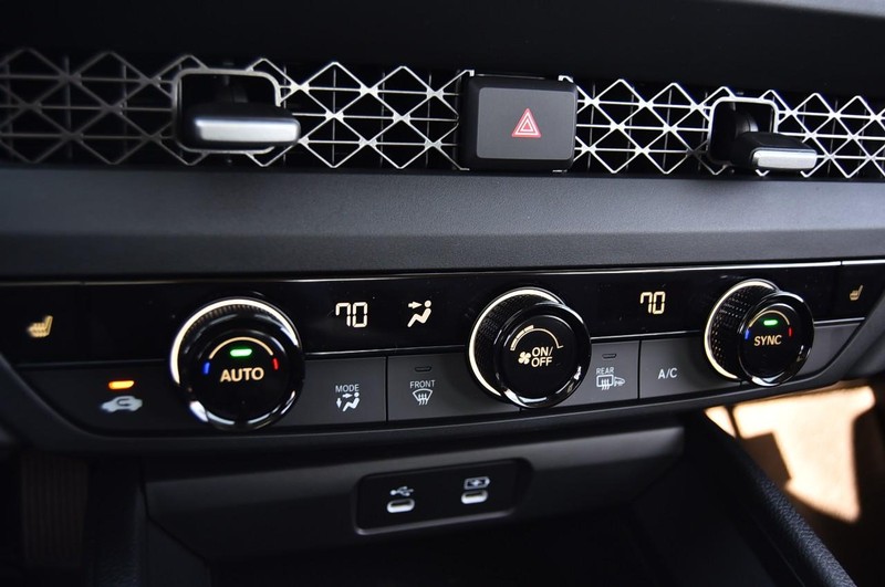 Honda Accord Sedan Vehicle Image 14