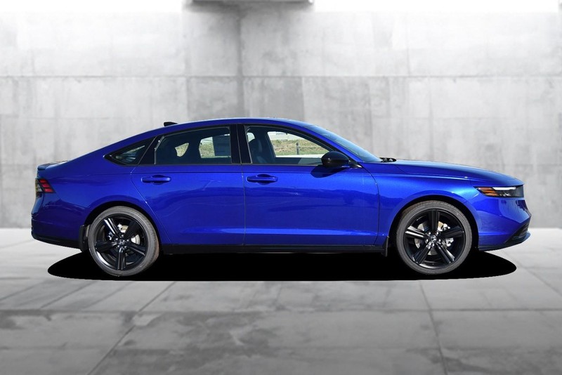 Honda Accord Hybrid Vehicle Image 05