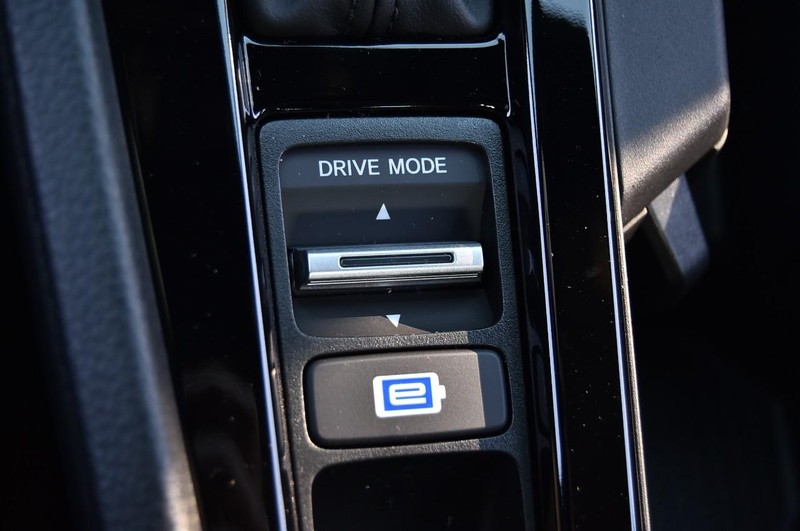 Honda Accord Hybrid Vehicle Image 18