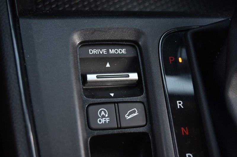 Honda CR-V Vehicle Image 18