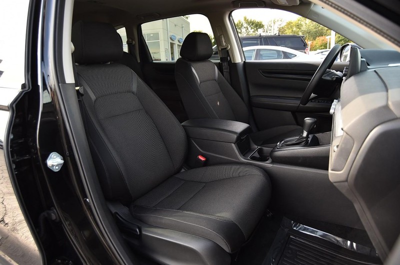 Honda CR-V Vehicle Image 22