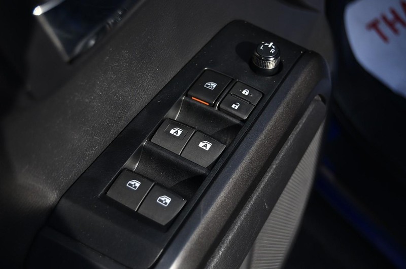 Toyota Tacoma 4WD Vehicle Image 09