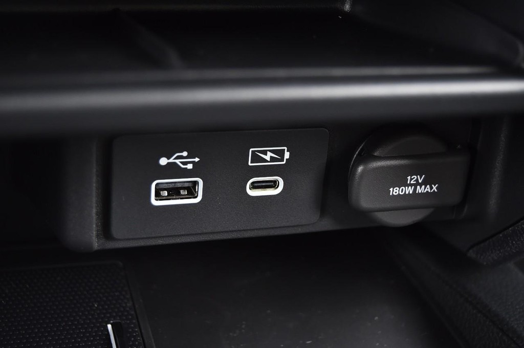 Honda Ridgeline Vehicle Full-screen Gallery Image 21