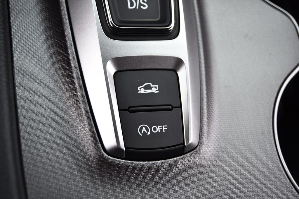 Honda Ridgeline Vehicle Full-screen Gallery Image 23