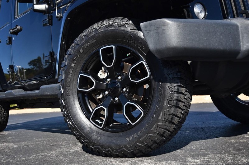 Jeep Wrangler Unlimited Vehicle Image 03