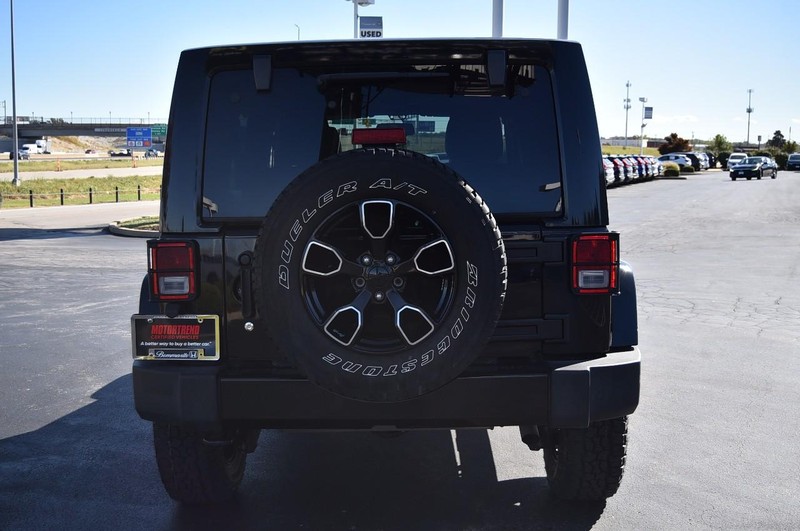 Jeep Wrangler Unlimited Vehicle Image 06