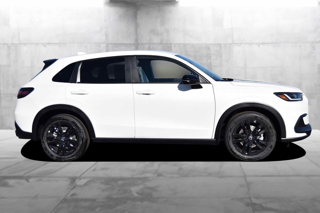 Honda HR-V Vehicle Full-screen Gallery Image 5