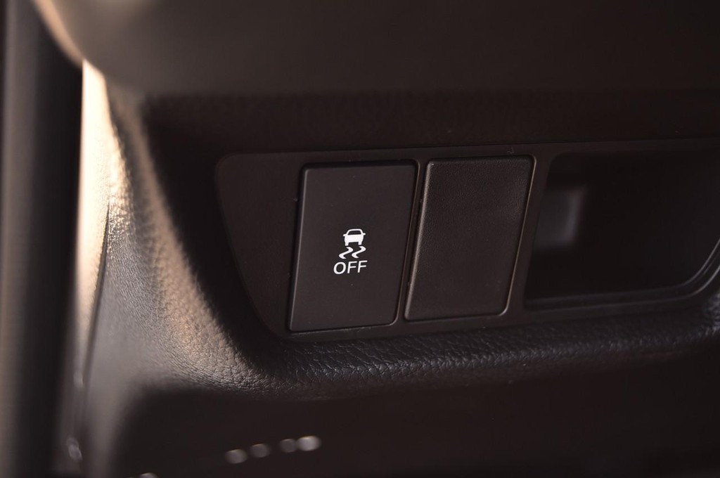 Honda HR-V Vehicle Full-screen Gallery Image 10