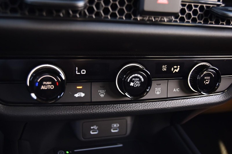 Honda HR-V Vehicle Image 14