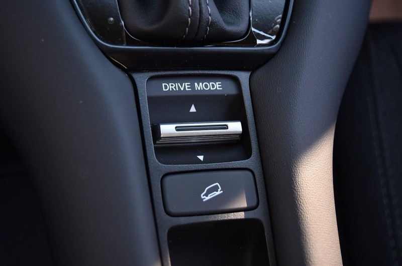 Honda HR-V Vehicle Image 16