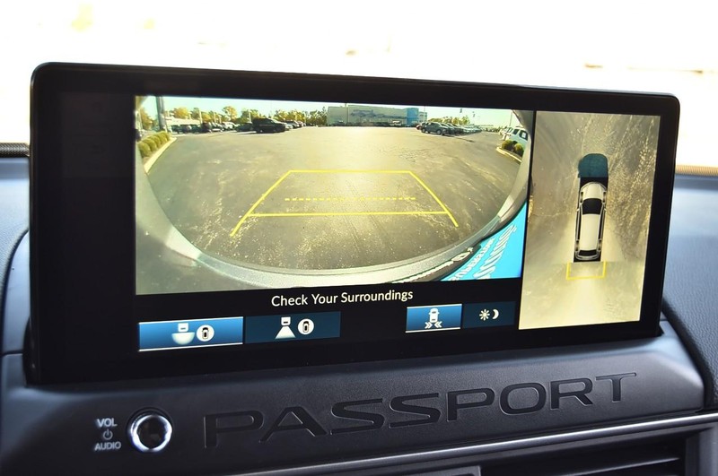 Honda Passport Vehicle Image 14