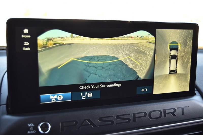 Honda Passport Vehicle Image 16