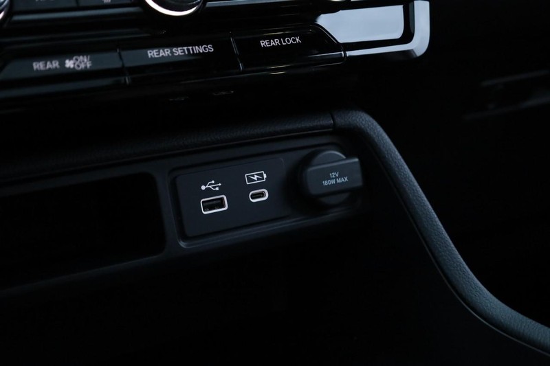 Honda Pilot Vehicle Image 17