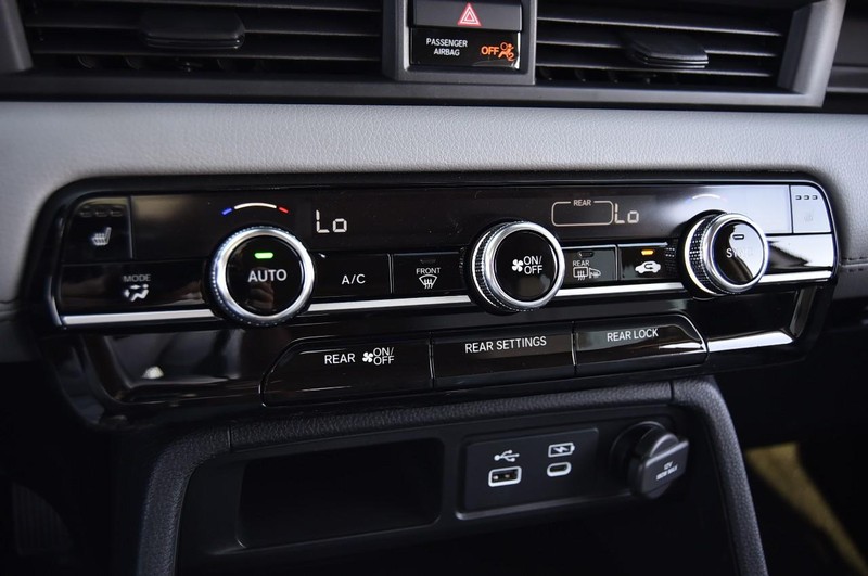 Honda Pilot Vehicle Image 17