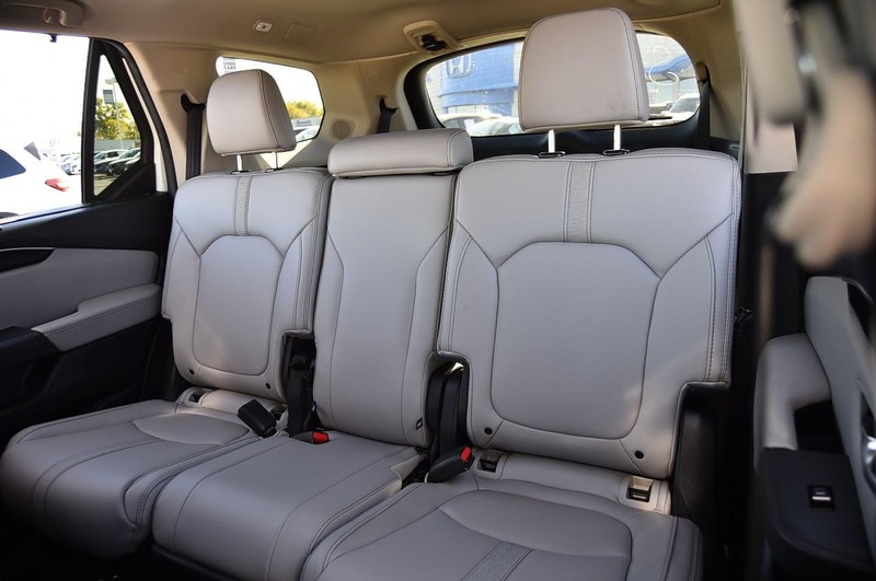 Honda Pilot Vehicle Image 25