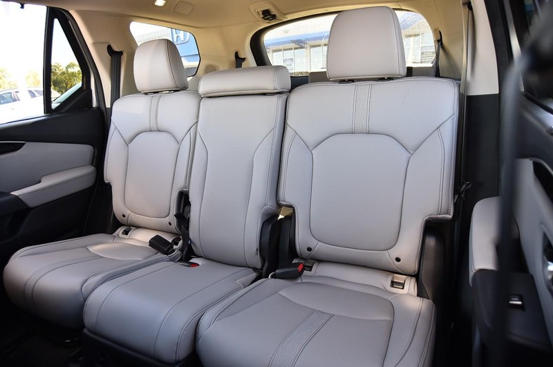 Honda Pilot Vehicle Image 25
